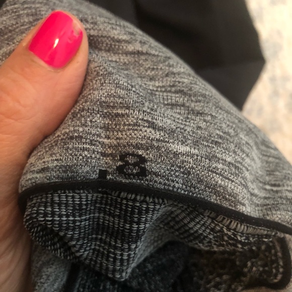 Lululemon seamlessly street crops ombré 8 - Picture 6 of 6